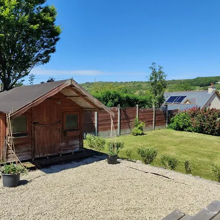 Luxury Town House سكيبيرين